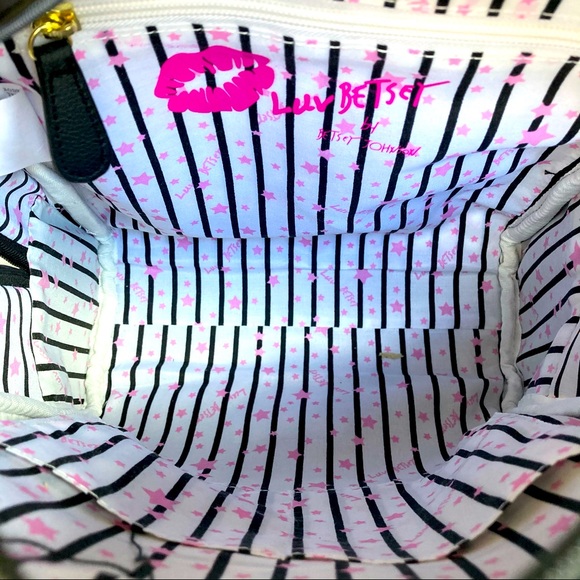 NWT 💋LUV BETSEY/Betsey Johnson LBmindy Backpack - Picture 3 of 11